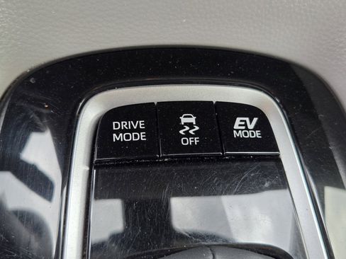 Used 2022 Toyota Corolla LE FWD image 20