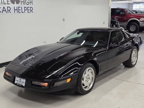 Used 1995 Chevrolet Corvette Coupe RWD image 18