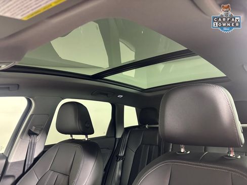 Used 2025 Audi Q6 e-tron Premium w/ Convenience Package AWD/4WD image 24