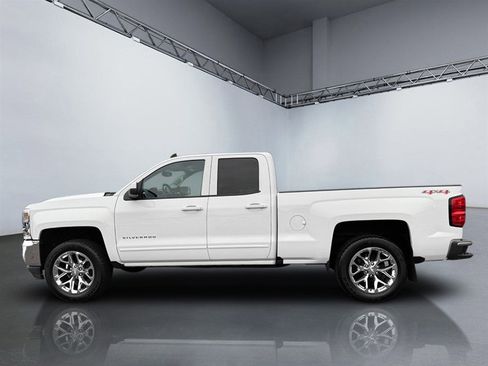 Used 2017 Chevrolet Silverado 1500 LT w/ All Star Edition image 2