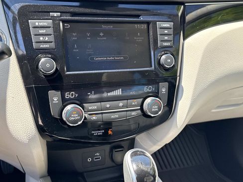 Used 2019 Nissan Rogue Sport SL w/ Premium Package AWD/4WD image 7