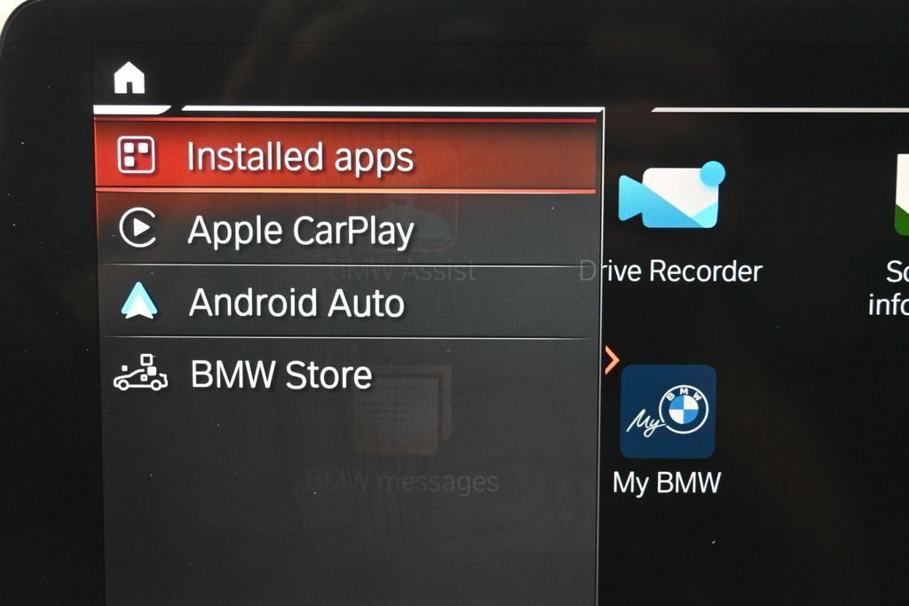 Used 2021 BMW M550i xDrive w/ Premium Package AWD/4WD image 17