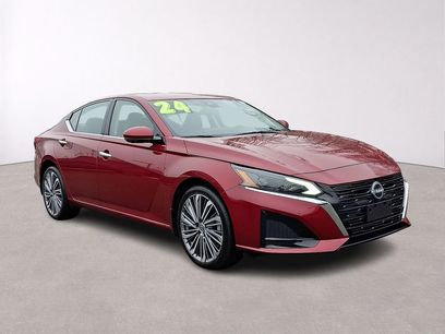 Used 2024 Nissan Altima 2.5 SL