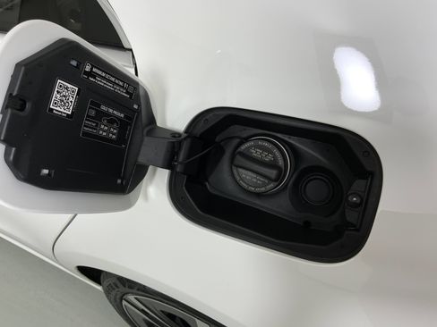 Used 2025 Mercedes-Benz CLA 250 4MATIC image 10