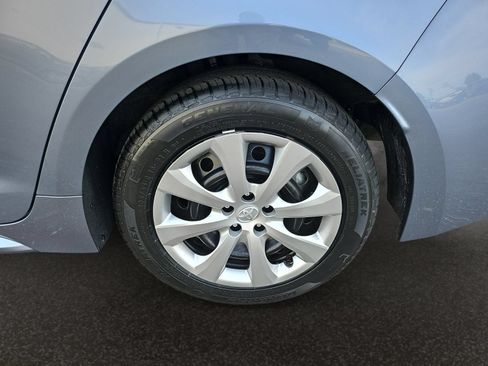 Used 2025 Toyota Corolla LE FWD image 46