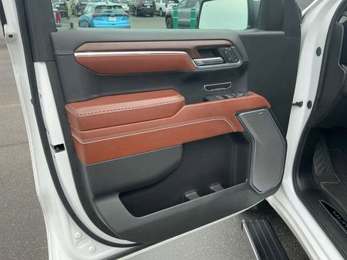 Used 2024 GMC Sierra 1500 Denali Ultimate AWD/4WD image 15