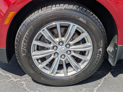 Used 2019 Cadillac XT5 Luxury FWD image 10