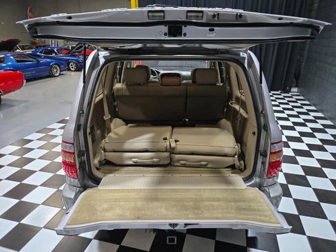 Used 2002 Toyota Land Cruiser image 56