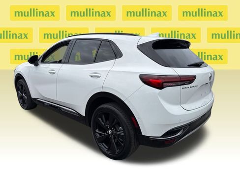 Used 2022 Buick Envision Essence w/ Technology Package II image 8