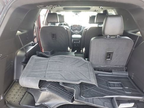 Used 2023 Chevrolet Traverse High Country w/ LPO, Floor Liner Package AWD/4WD image 34