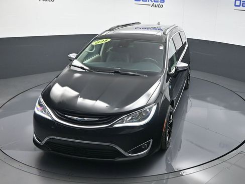 Used 2018 Chrysler Pacifica Limited w/ Advanced Safetytec Group image 50