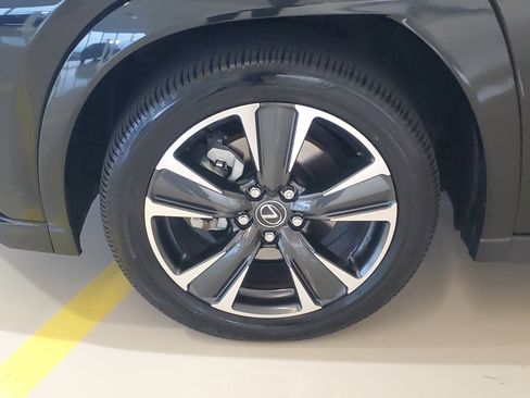 Used 2025 Lexus UX 300h FWD w/ Accessory Package (Z1) image 6