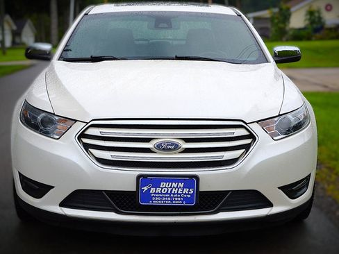 Used 2018 Ford Taurus Limited FWD image 2