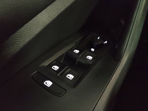 Used 2019 Volkswagen Jetta SE FWD image 27