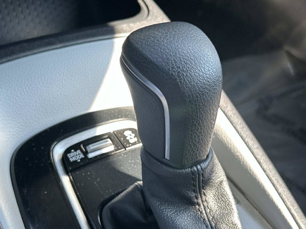 Used 2024 Toyota Corolla SE FWD image 39