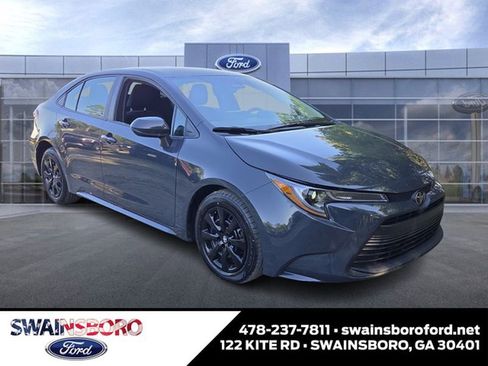 Used 2024 Toyota Corolla LE FWD image 1