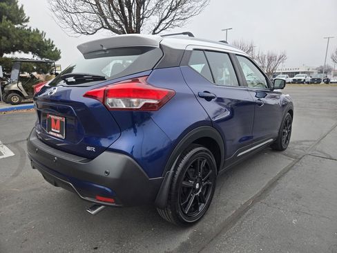 Used 2020 Nissan Kicks SR w/ SR Premium Package image 3