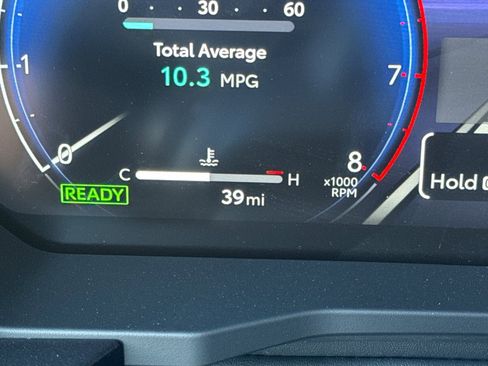 Certified 2025 Toyota Land Cruiser Base image 3