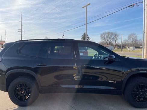 New 2026 GMC Acadia AT4 w/ Luxury Package image 4