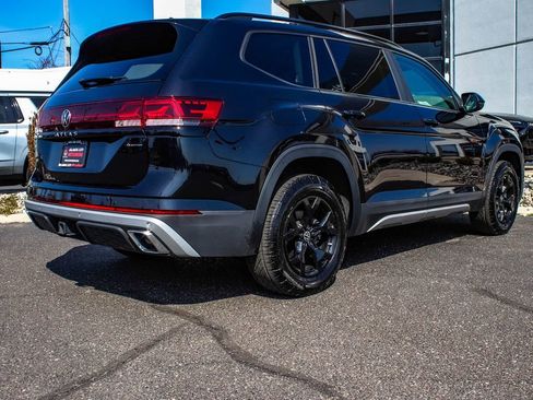 Used 2024 Volkswagen Atlas Peak Edition SE AWD/4WD image 6
