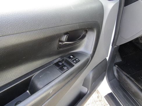 Used 2017 Nissan NV200 S image 18