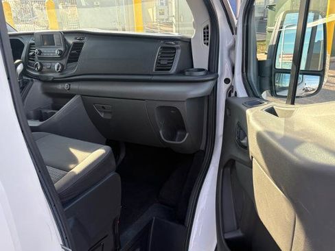 Certified 2021 Ford Transit 350 XLT image 25