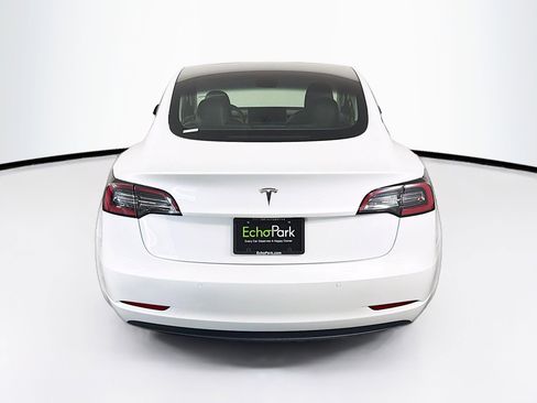 Used 2021 Tesla Model 3 Standard Range Plus RWD image 7