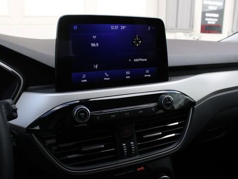 Used 2022 Ford Escape SE w/ Convenience Package image 16