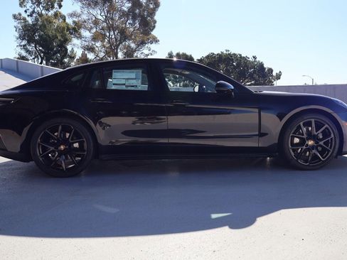 New 2026 Porsche Panamera image 8