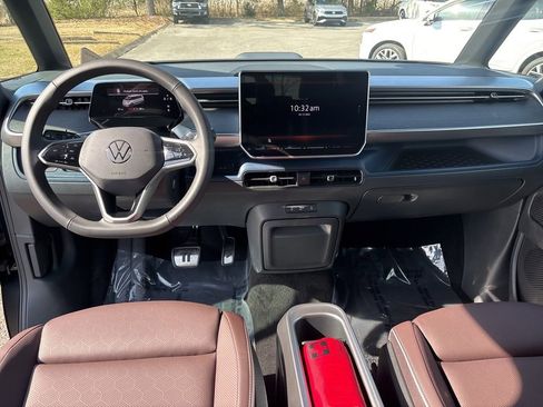 New 2025 Volkswagen ID. Buzz Pro S image 24