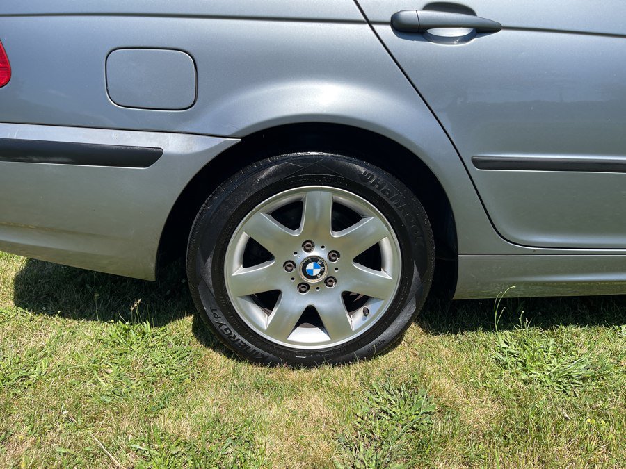 Used 2005 BMW 325xi Sedan AWD/4WD image 27