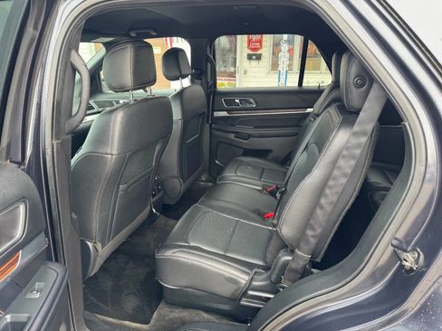 Used 2017 Ford Explorer Limited w/ Equipment Group 301A image 14