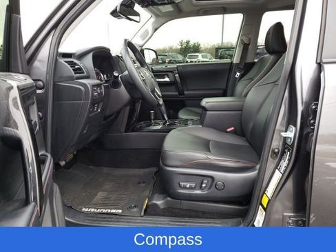 Used 2020 Toyota 4Runner Venture w/ Moonroof Package image 18