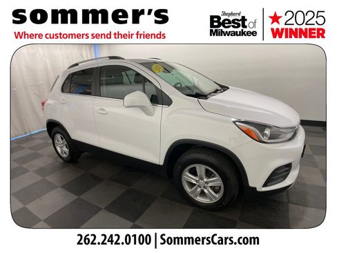 Used 2020 Chevrolet Trax LT w/ LT Convenience Package AWD/4WD image 6