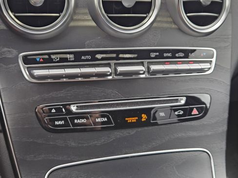 Used 2018 Mercedes-Benz GLC 300 4MATIC Coupe image 15