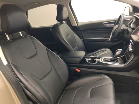Used 2018 Ford Edge Titanium image 21