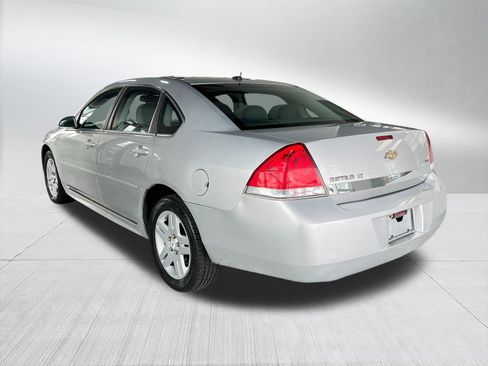 Used 2011 Chevrolet Impala LT FWD image 6