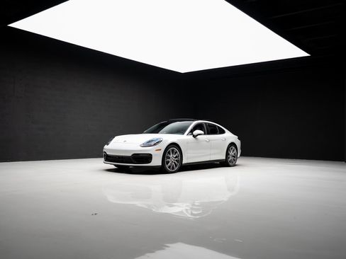Used 2023 Porsche Panamera 4 AWD/4WD image 87