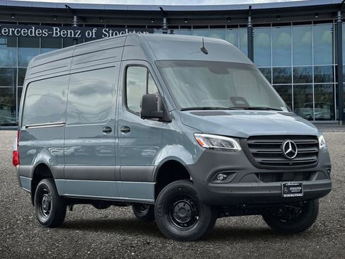 New 2026 Mercedes-Benz Sprinter 2500 image 2