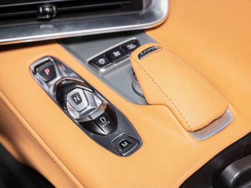 Used 2025 Chevrolet Corvette Stingray Premium Conv w/ Z51 Performance Package RWD image 28