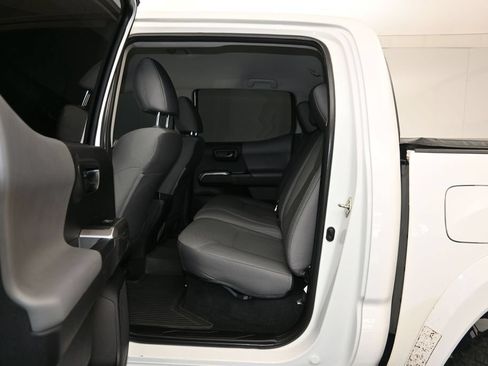 Used 2021 Toyota Tacoma SR5 AWD/4WD image 23