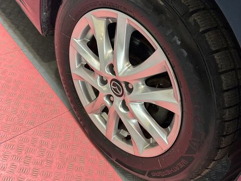 Used 2016 MAZDA MAZDA3 i Grand Touring image 32