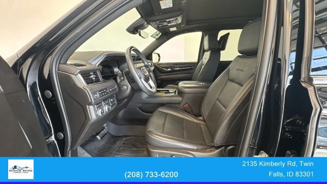 Used 2023 GMC Yukon XL Denali w/ Denali Reserve Package AWD/4WD image 11