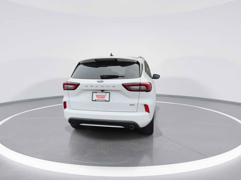 Used 2023 Ford Escape ST-Line w/ Equipment Group 301A FWD image 7