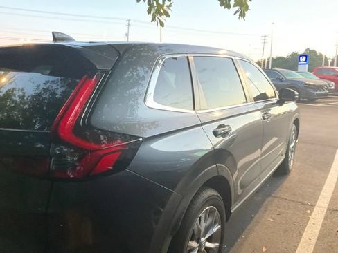 Used 2024 Honda CR-V EX-L image 7