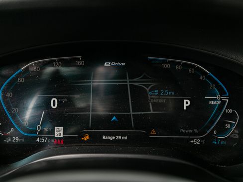 Used 2021 BMW X3 xDrive30e w/ Executive Package image 14