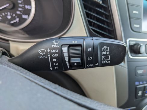 Used 2017 Hyundai Santa Fe Sport FWD image 26