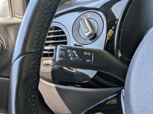 Used 2019 Volkswagen Beetle 2.0T S FWD image 29