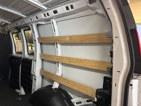 Used 2024 GMC Savana 2500 w/ Driver Convenience Package image 11