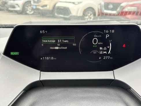 Used 2023 Toyota Prius XLE AWD/4WD image 15